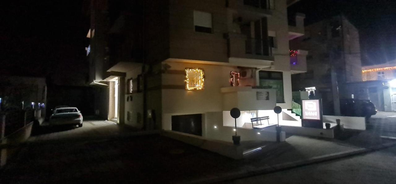 Design Apartment Platinium Spa Lux 5 Star "Havana" Completely Private Wellness & Spa Free Included Sauna & Jacuzzi & Salt Wall & Fire Place & 3D Ceilings & Business Wifi & Netflix & Keyless Code Entry & Full Smart App & Secure 2 Parking Place Ćuprija Esterno foto
