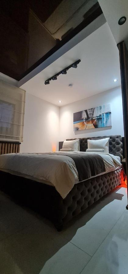 Design Apartment Platinium Spa Lux 5 Star "Havana" Completely Private Wellness & Spa Free Included Sauna & Jacuzzi & Salt Wall & Fire Place & 3D Ceilings & Business Wifi & Netflix & Keyless Code Entry & Full Smart App & Secure 2 Parking Place Ćuprija Esterno foto
